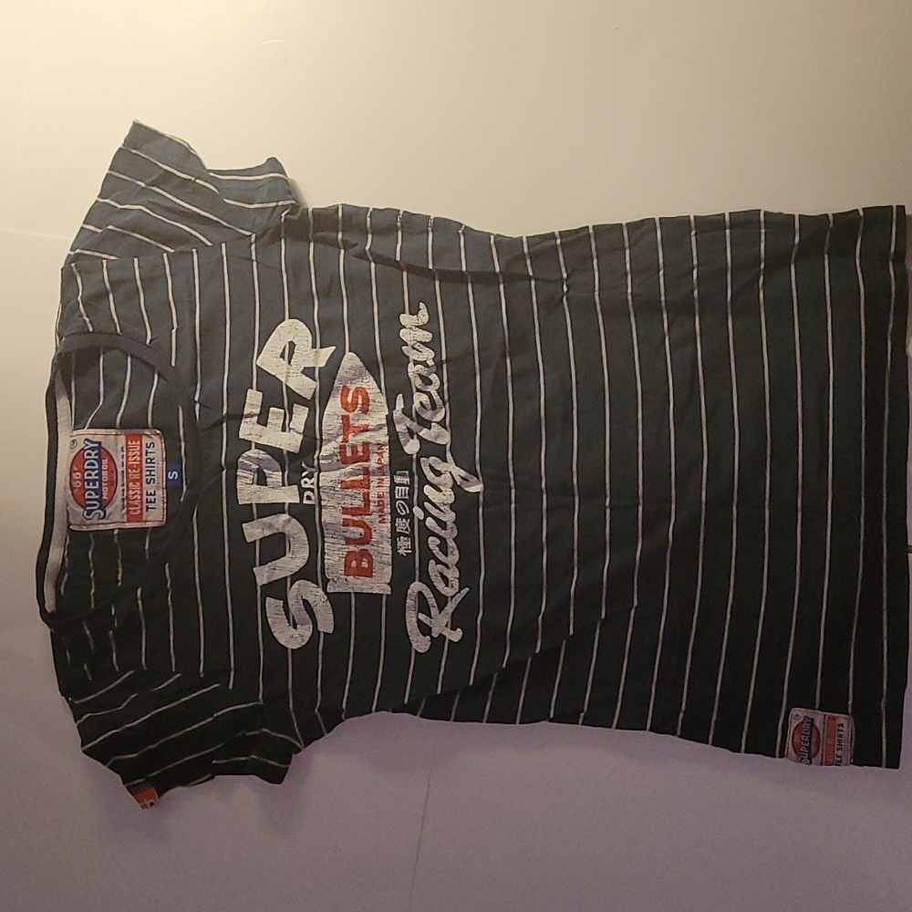 Women Tshirt Size small Superdry